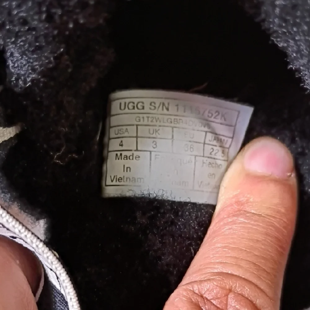 UGG Black Fuzzy For‎ Girls Size 4